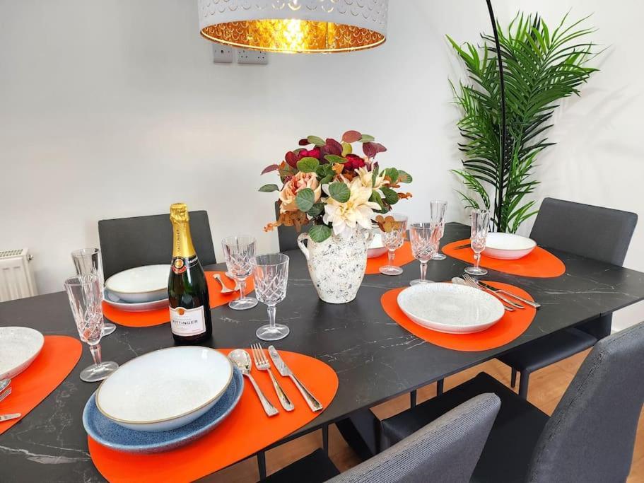 Hutchcomb Villa, 4 Bed Luxury House,Oxford+Parking Buitenkant foto