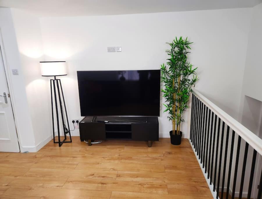 Hutchcomb Villa, 4 Bed Luxury House,Oxford+Parking Buitenkant foto